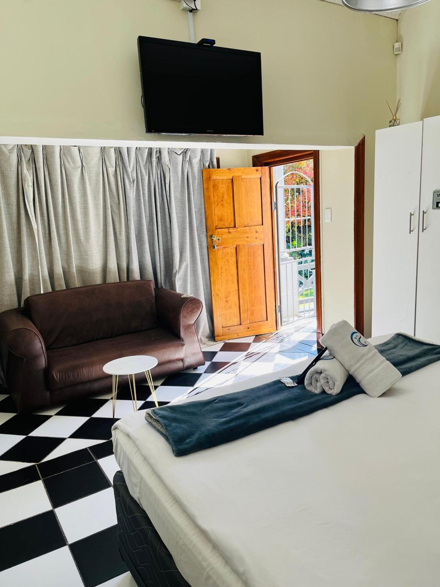 St Eve Lodge & Spa Bloemfontein Ngoại thất bức ảnh